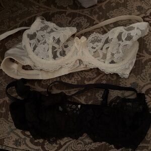 90s Vintage Victoria's Secret Lace Bra Duo - Ivory & Black